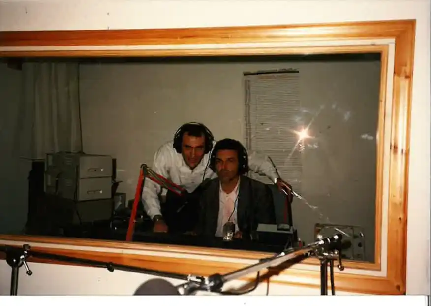 dj alex piccini radio studio 104 raimondo testi